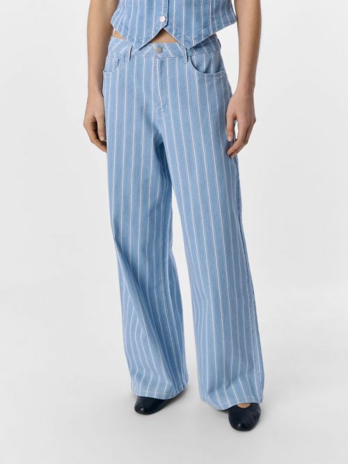 23046420 Light Blue Deni