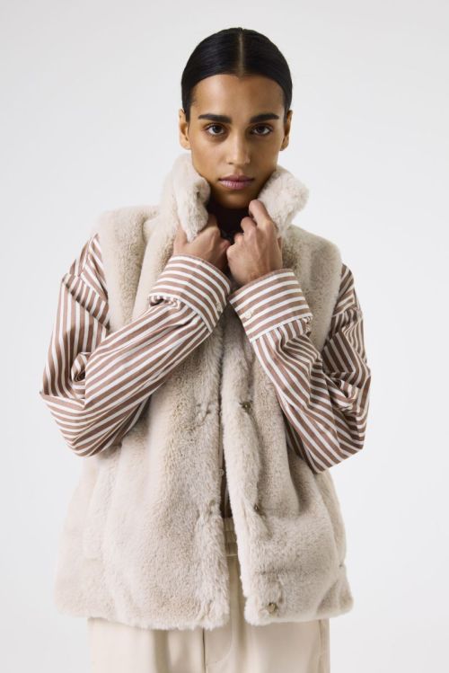 J50093 6737 Ivory