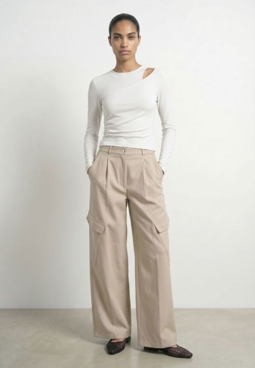 32000787 White