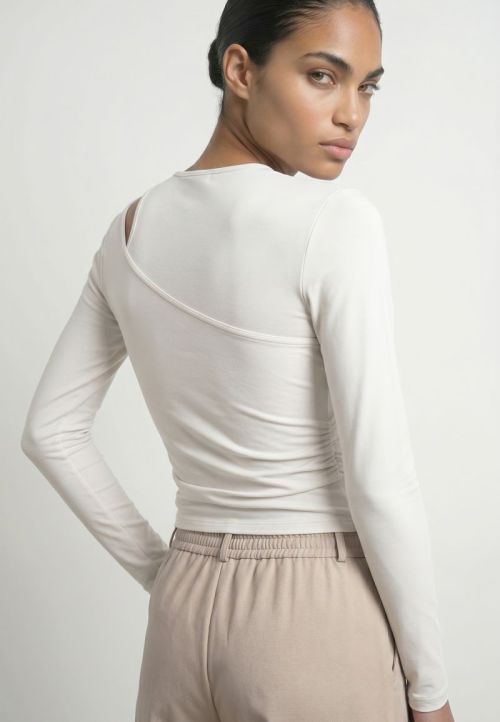 32000787 White