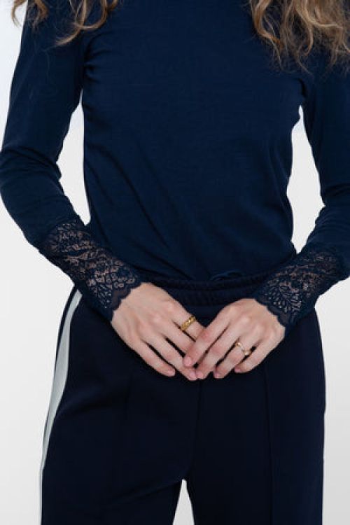 62600-26 000675 Navy