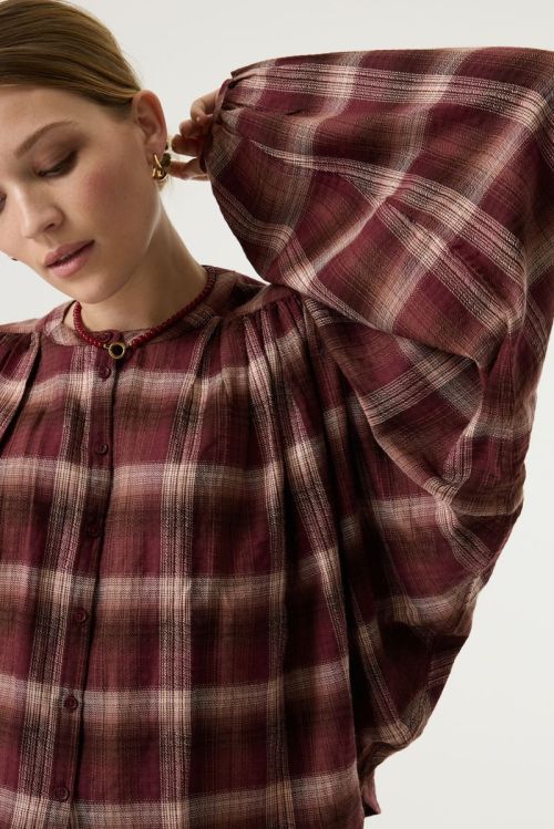 V260233 4081 Rosewood