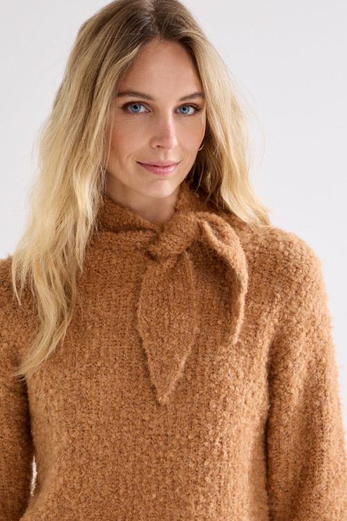 C10-22-602 2551 Cinnamon M