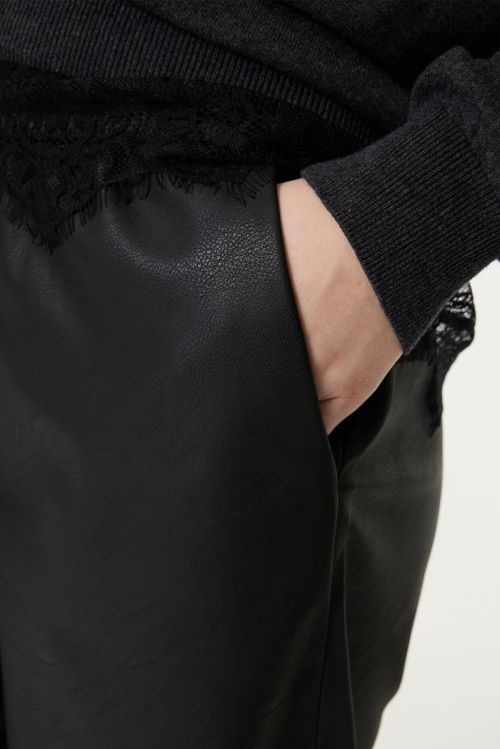 W260111 60 Black
